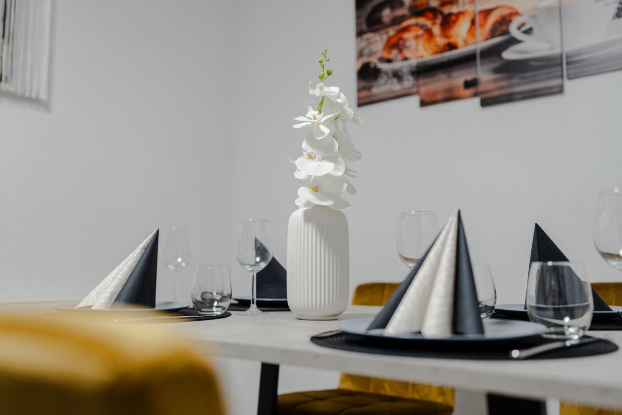 Modern - Ruhige Lage - Zentrumsnah - 2-Zimmer Apartment Horb am Neckar Bagian luar foto